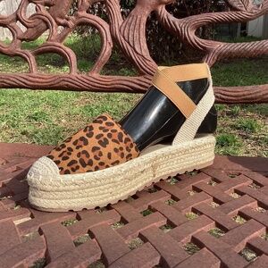 💋NWT BTQ Forever Platform Jute Vegan Suede Leopard Print Ankle Strap Sandal
